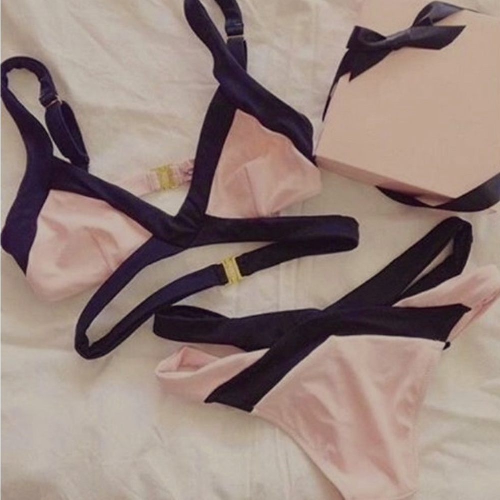 SUNYGAL Fashion Bikini Set pale pink Cross Pink Bikini Set never worn brand new